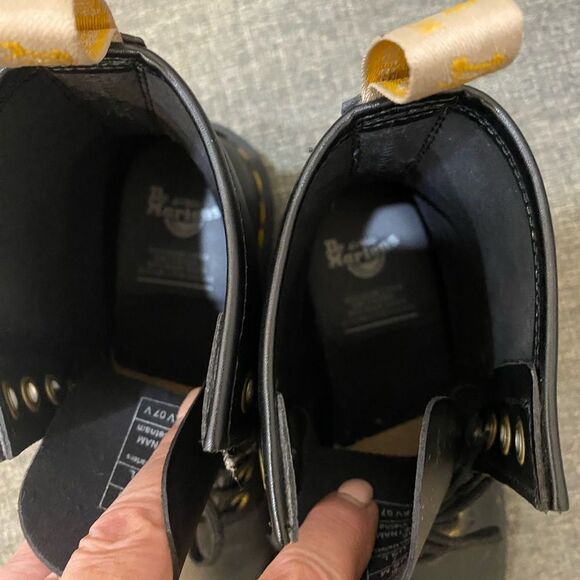 Dr. Martens Vegan 14045 Lace Up Boots Women Size 7 - Picture 8 of 9